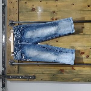 MISS ME CROPPED BLUE DENIM JEANS SIZE 30 FLEUR DE LIS 18 INCH INSEAM BLING